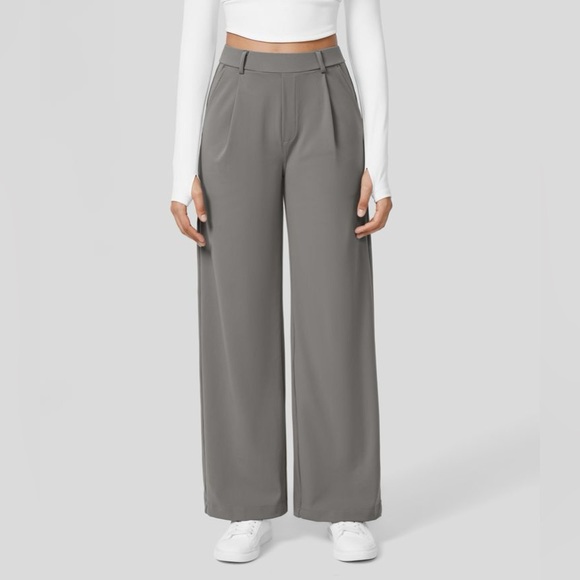 Halara High Waisted Plicated Side Pocket Straight Leg Work Pants NEW!!☑️ - Picture 3 of 11